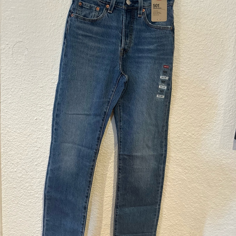High Rise Blue Jeans salsa in sequence color